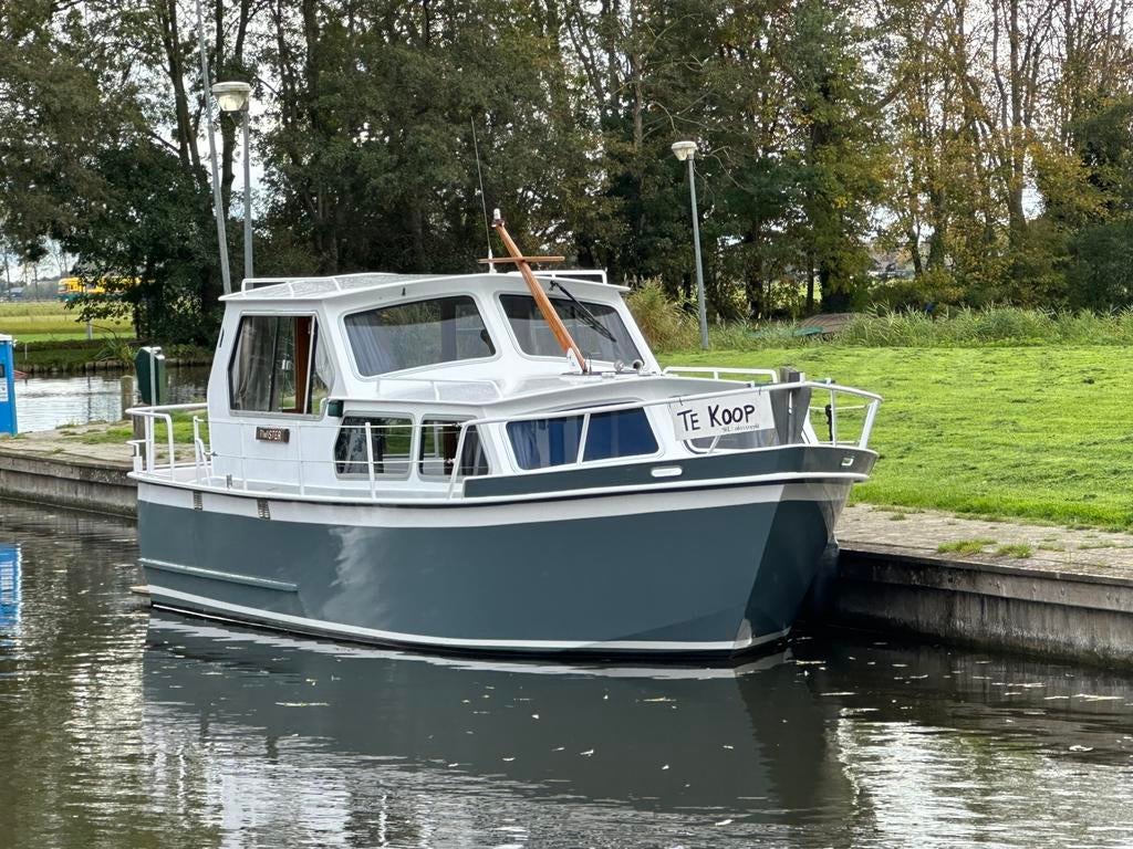 Hooveld 8.60.OK. Geheel in nieuw staat.boegschroef.webasto., Watersport en Boten, Ophalen of Verzenden