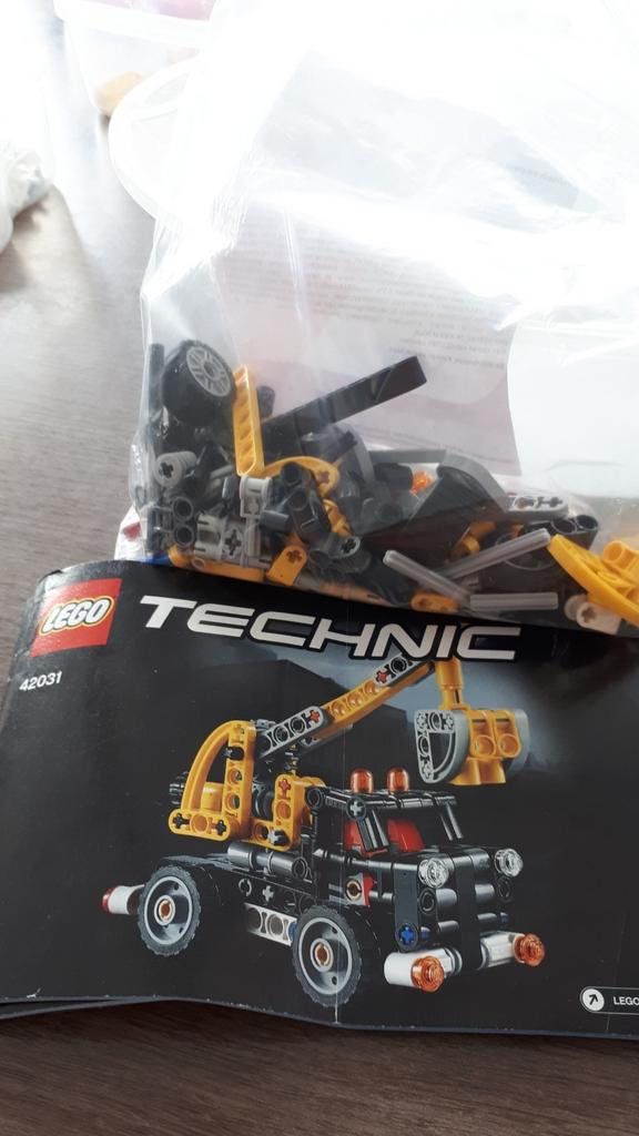 Lego technic - 42031, Ophalen of Verzenden, Zo goed als nieuw, Lego