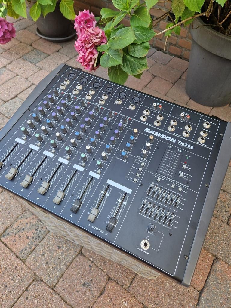 Mengpaneel met versterker, Enlèvement