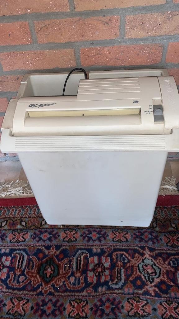 Papierversnipperaar, Enlèvement, Utilisé