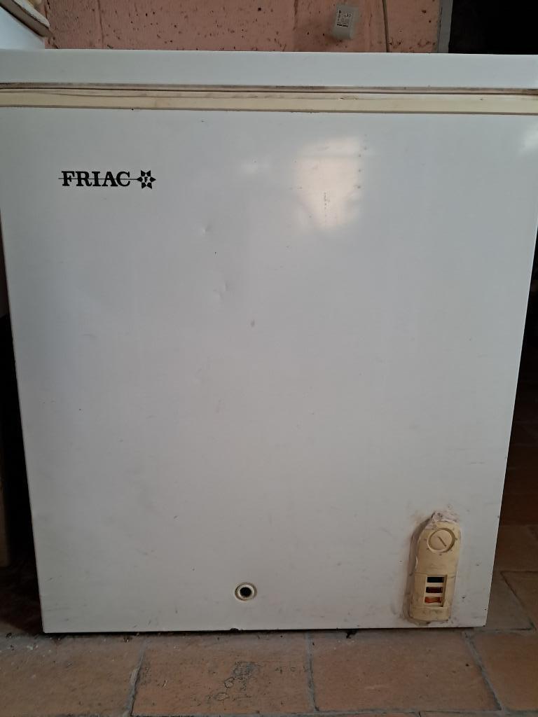 Congélateur de marque FRIAC, Elektronische apparatuur, Vriezers en Diepvrieskisten, Vrieskast, Gebruikt, Minder dan 85 cm, Tussenbouw