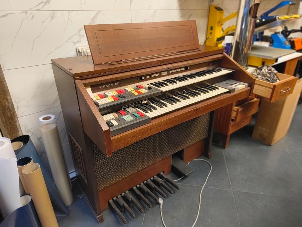 Gratis Hammond orgel, Ophalen, Gebruikt, 2 klavieren, Orgel