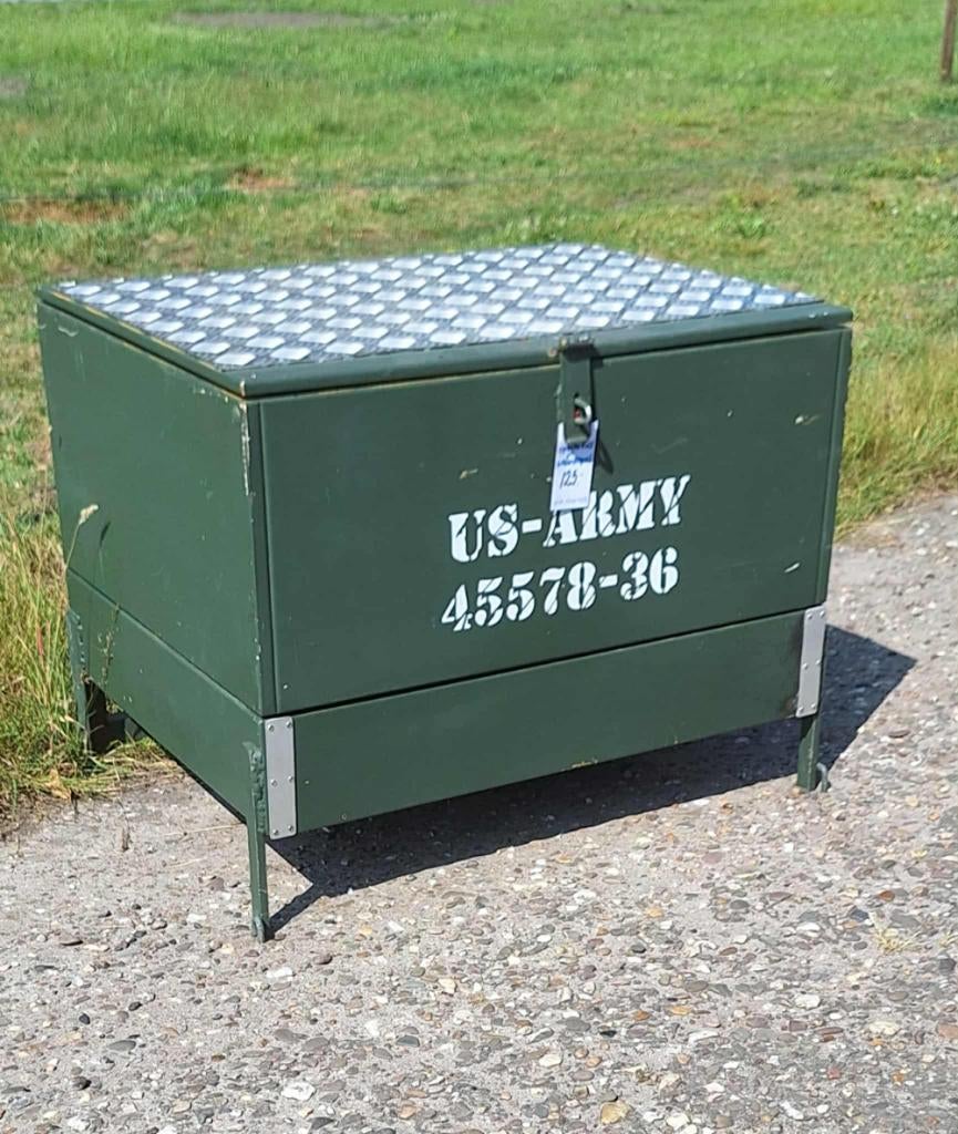 Stoere opbergkist, legerkist super tof ook als salontafel, Métal, 50 à 100 cm, Enlèvement, Utilisé
