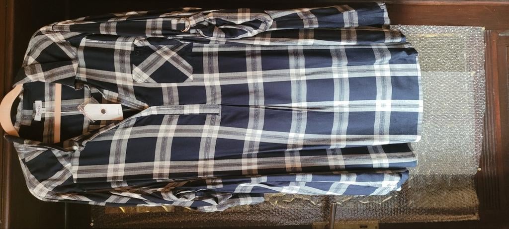 Longue chemise, Enlèvement, Comme neuf