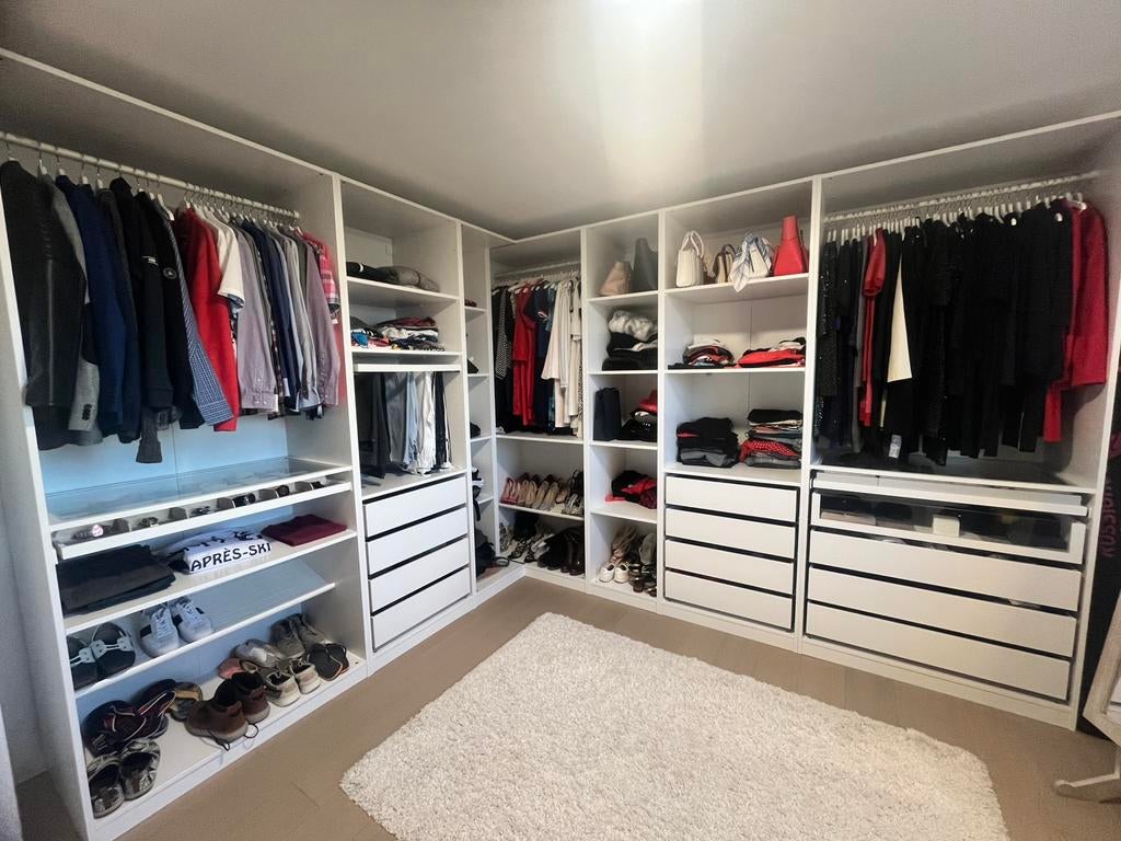 Moderne witte hoekdressing in perfecte staat, Huis en Inrichting, Kasten | Kleerkasten, Ophalen, Zo goed als nieuw, 200 cm of meer