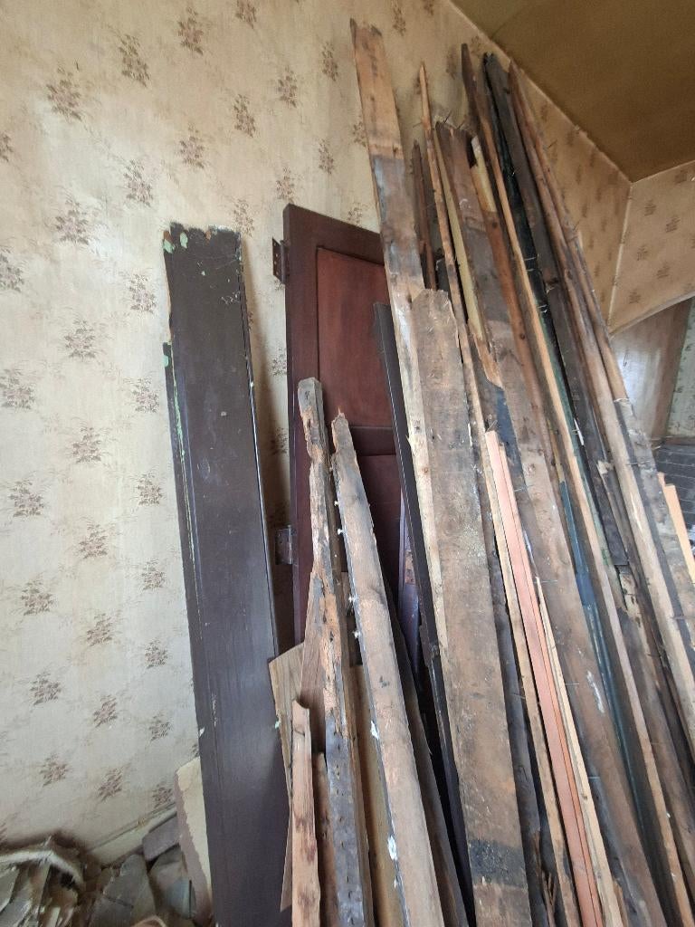 Afbraak hout, Moins de 3 m³, Enlèvement, Autres essences de bois, Bûches