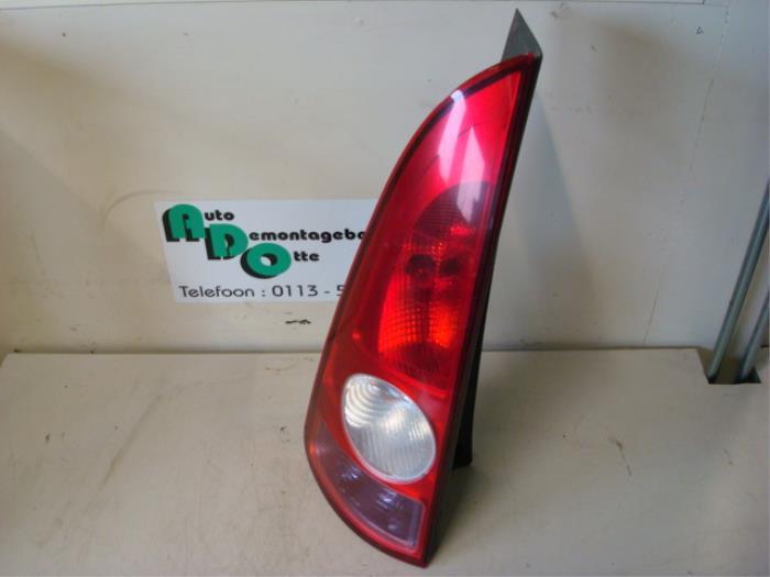 Achterlicht links van een Renault Espace (Espace 4 02-), Gebruikt, -, Renault, -