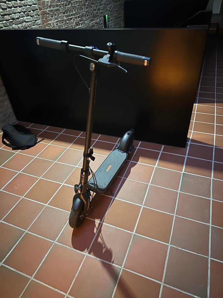 Segway Ninebot F2, Fietsen en Brommers, Ophalen, Zo goed als nieuw, Elektrische step (E-scooter)