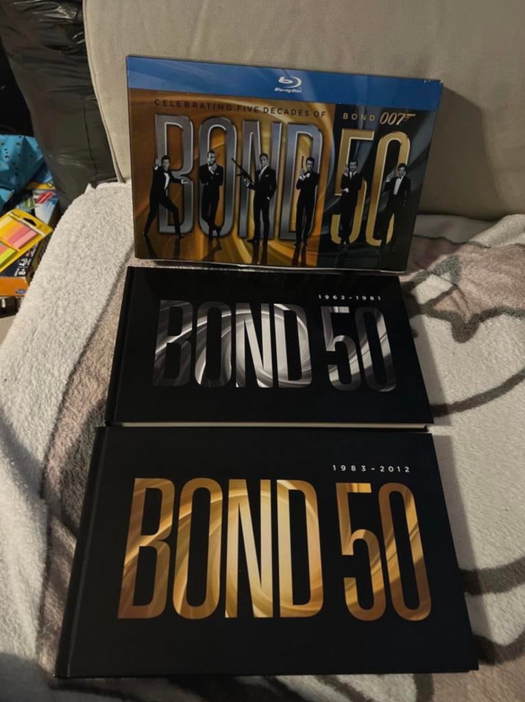 James bond 5 decades collectors edition, Ophalen of Verzenden, Zo goed als nieuw, Actie, Boxset