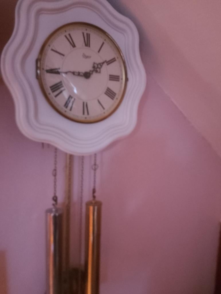 Mooie wandklok Urgos, Ophalen, Wandklok