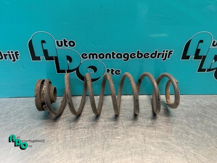 Ressort de flexion arrière d'un Volkswagen Fox (Fox 05-), Volkswagen, -, 3 mois de garantie, Utilisé