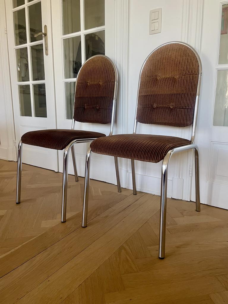 Chaises pieds tubulaires chromés 1970, Maison & Meubles, Chaises, Utilisé, Deux, Métal, Tissus, Brun, Enlèvement