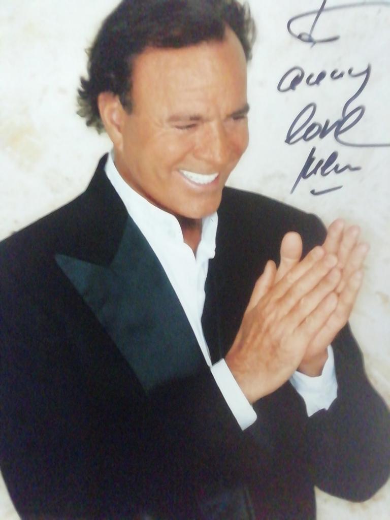 Julio Iglesias met originele handtekening, Verzamelen, Muziek, Artiesten en Beroemdheden, Ophalen of Verzenden