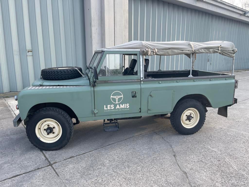 109 LWB 2.2 Pétrole ANCEITRE!!!!!!, Autos, Land Rover, Argent ou Gris, Achat, Entreprise, 2 places