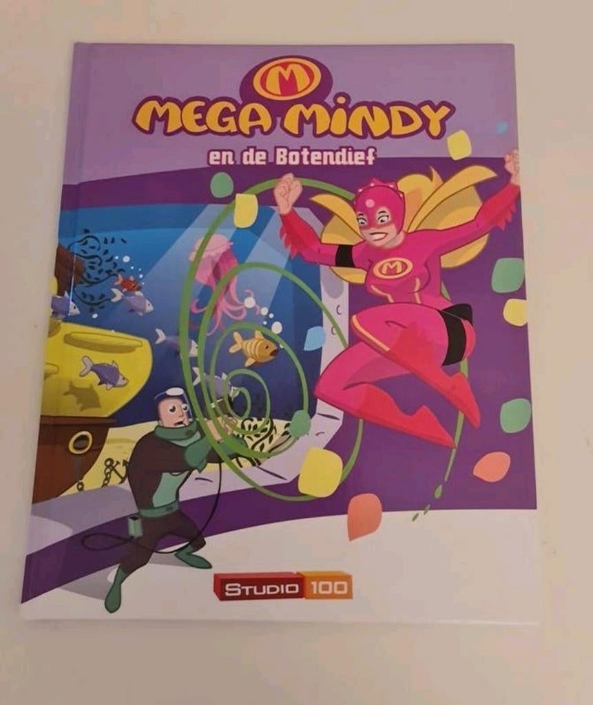 Boeken studio 100 : mega mindy ( 2 stuks ), Ophalen of Verzenden
