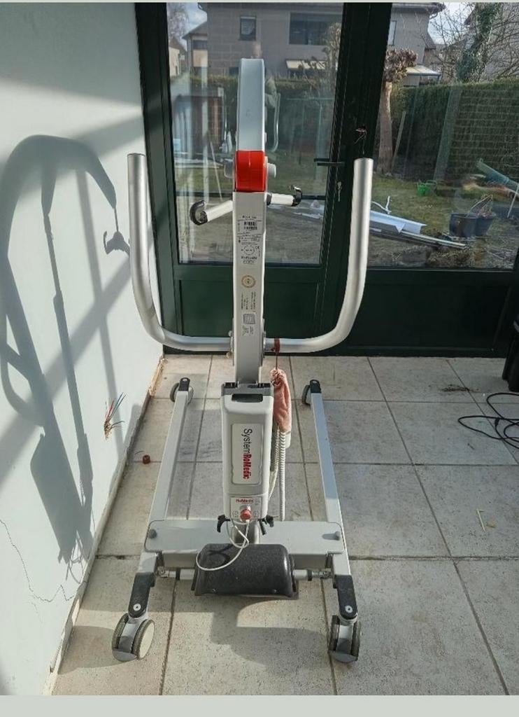 tillift inclusief 2 tildoek en oplade, Ophalen