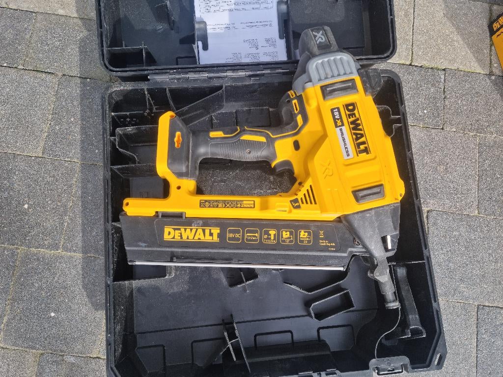 Cloueuse béton & acier DeWalt DCN890P2 – XR 18V + clous, Ophalen, Zo goed als nieuw, Overige typen