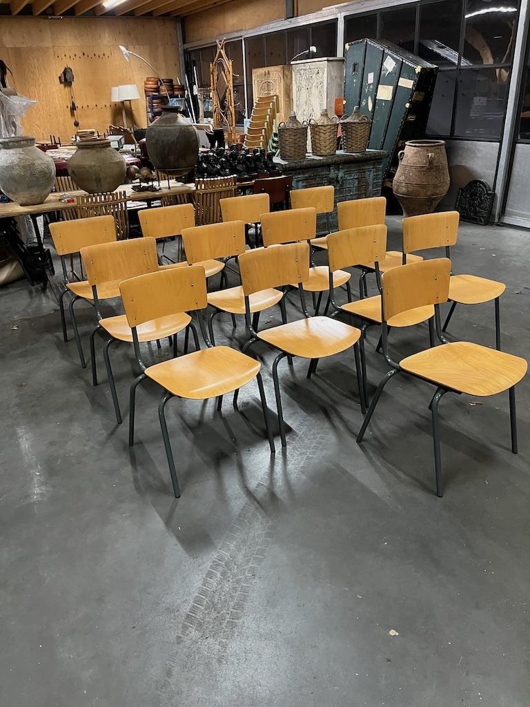 13 Industriele/Vintage Stoelen/Schoolstoelen, Huis en Inrichting, Stoelen, Ophalen, Gebruikt, Overige kleuren, Industrieel/Vintage