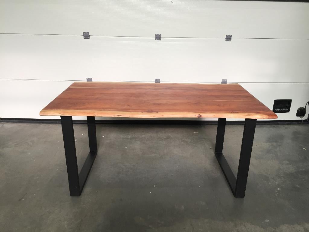 (123) Boomstam massieve tafel ( nieuw ), Enlèvement