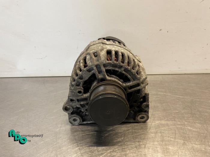 Dynamo d'un Volkswagen Caddy (Caddy 04-), Volkswagen, -, 3 mois de garantie, Utilisé