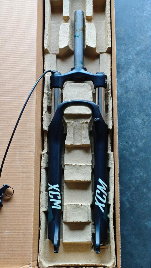 Voorvering SR Suntour 29" met Lock-out, Sr suntour, Ophalen of Verzenden, Zo goed als nieuw, Voorvork