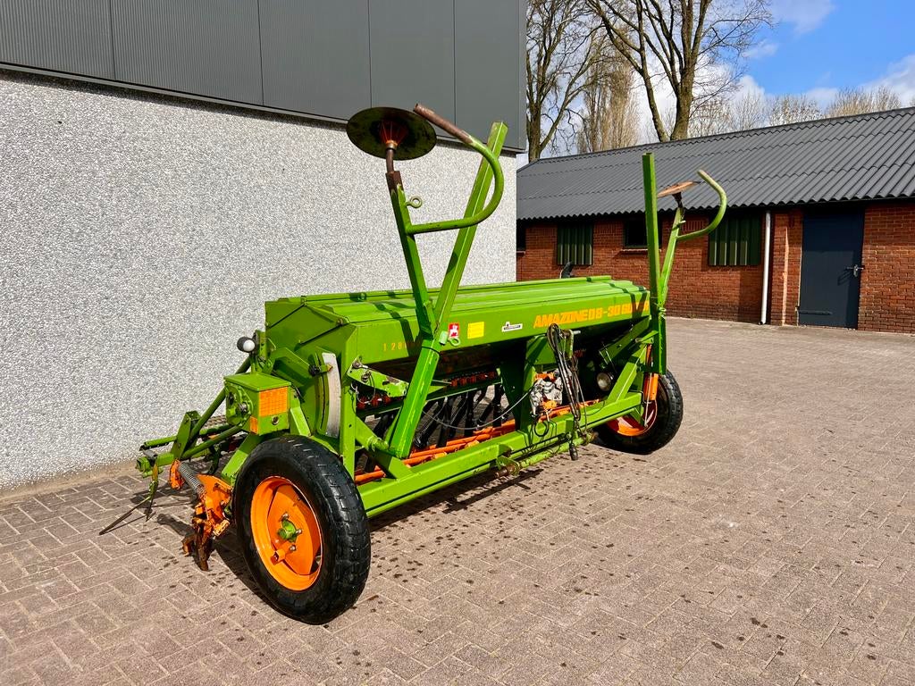 Zaaimachine amazone D8-30 ( 25 pijpen ), Tuin en Terras, Ophalen of Verzenden, Overige soorten