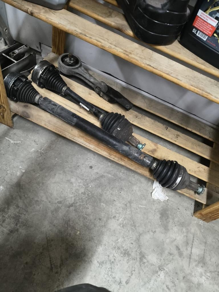 Cardan droit et gauche VW polo (6R) 12TDI, Ophalen