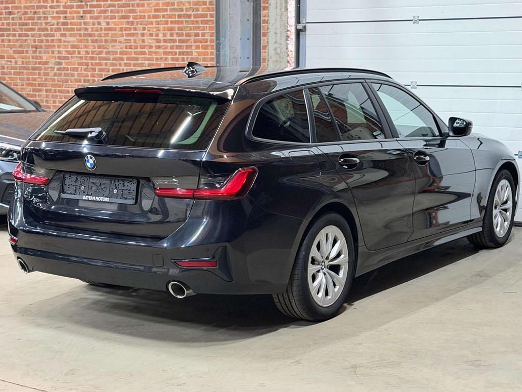 BMW 318 iA Automaat Benzine Leder Navi LED Garantie, Autos, Cuir, Achat, Euro 6, Carnet d'entretien