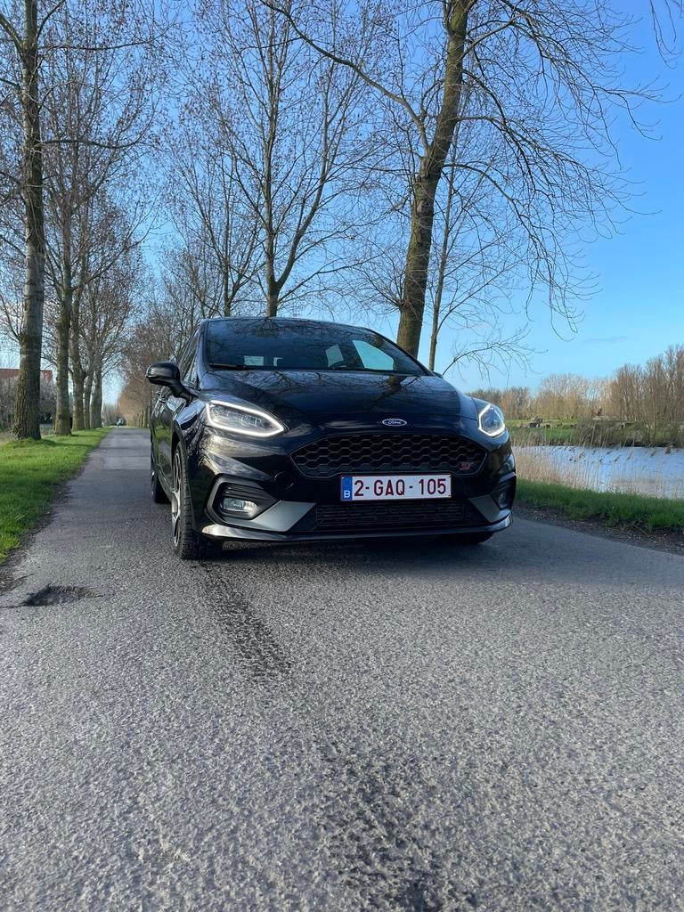 Ford Fiesta ST, Auto's, https://public.car-pass.be/verify/0718-8232-3122, Euro 6, Zwart, Particulier