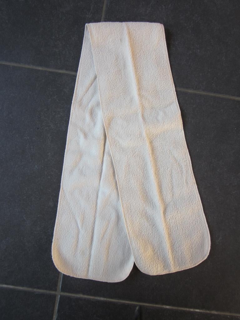 Een beige sjaaltje, Kinderen en Baby's, Babykleding | Mutsen, Sjaals en Wanten, Ophalen of Verzenden, Gebruikt, Jongetje of Meisje