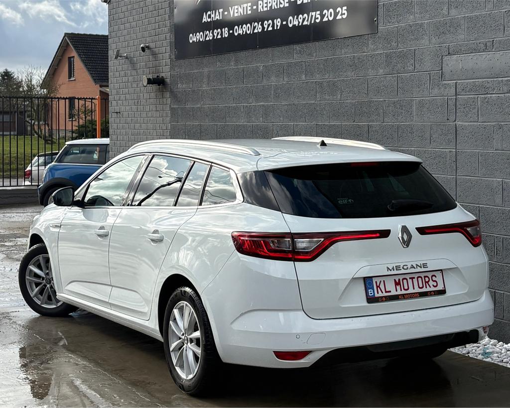RENAULT MÉGANE LIMITED 1.2TCE 2018 104 000KM CARPASS EURO 6B, Autos, Achat, Euro 6, Entreprise, Boîte manuelle