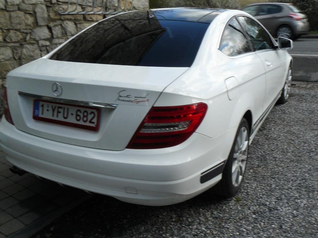 mercedes a vendre, Autos, Mercedes-Benz, USB, Euro 5, Noir, 2 portes