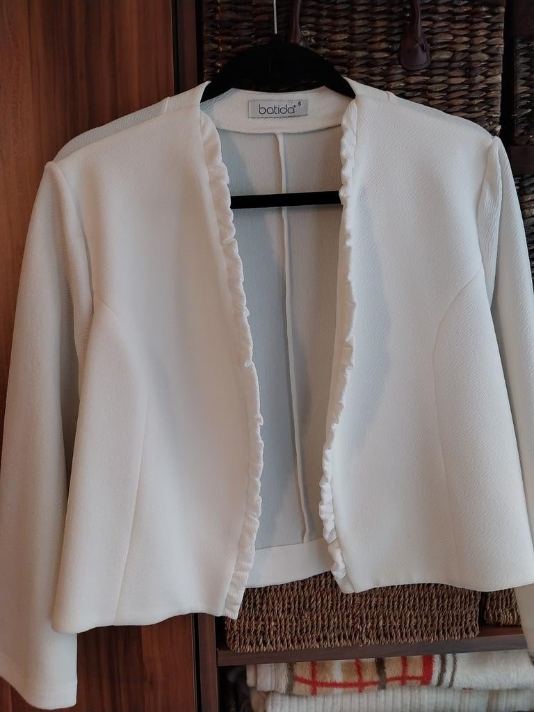 NIEUW VESTJE BATIDA MAAT 5 TE DRAGEN VOOR MAAT 40, Ophalen of Verzenden, Maat 38/40 (M), Wit