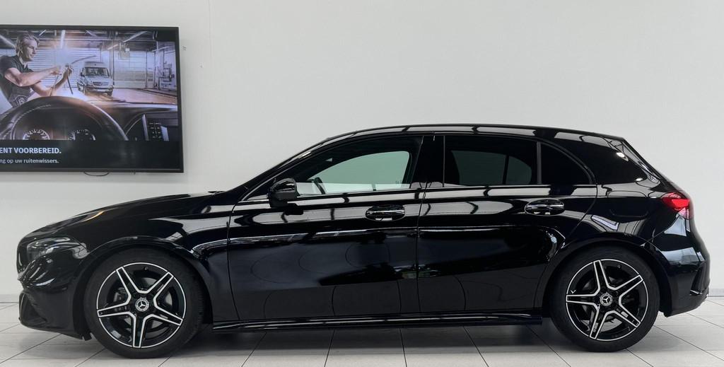 Mercedes-Benz A-Klasse 180 Hatchback AMG Line (automatique), Autos, 100 kW, Achat, Entreprise, Apple Carplay
