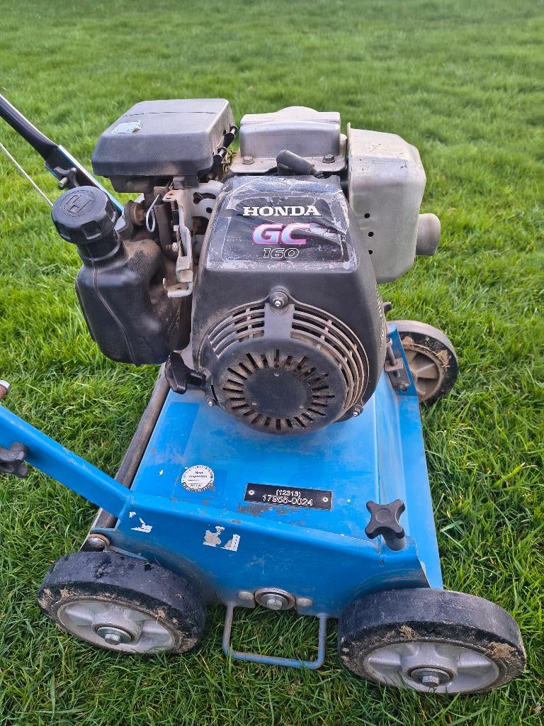 Location scarificateur Eliet, Jardin & Terrasse, Scarificateurs, Utilisé, Essence, Enlèvement