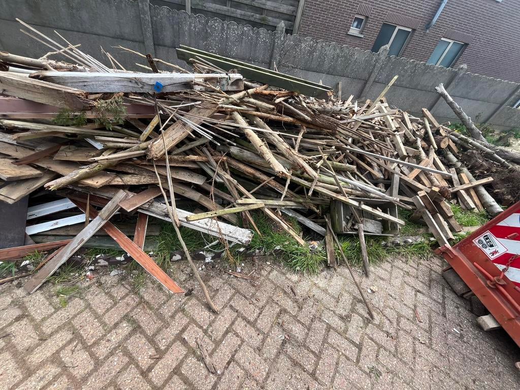 Brandhout, Enlèvement