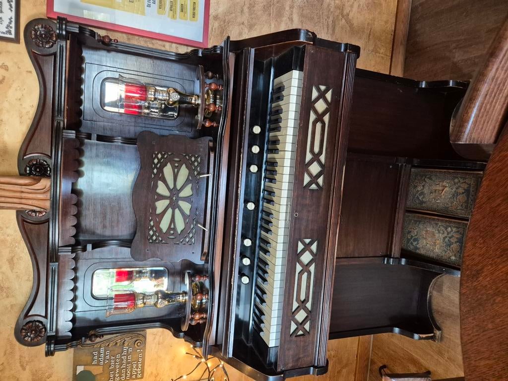 Harmonium r.philips, Muziek en Instrumenten, Orgels, Ophalen, Zo goed als nieuw, Harmonium