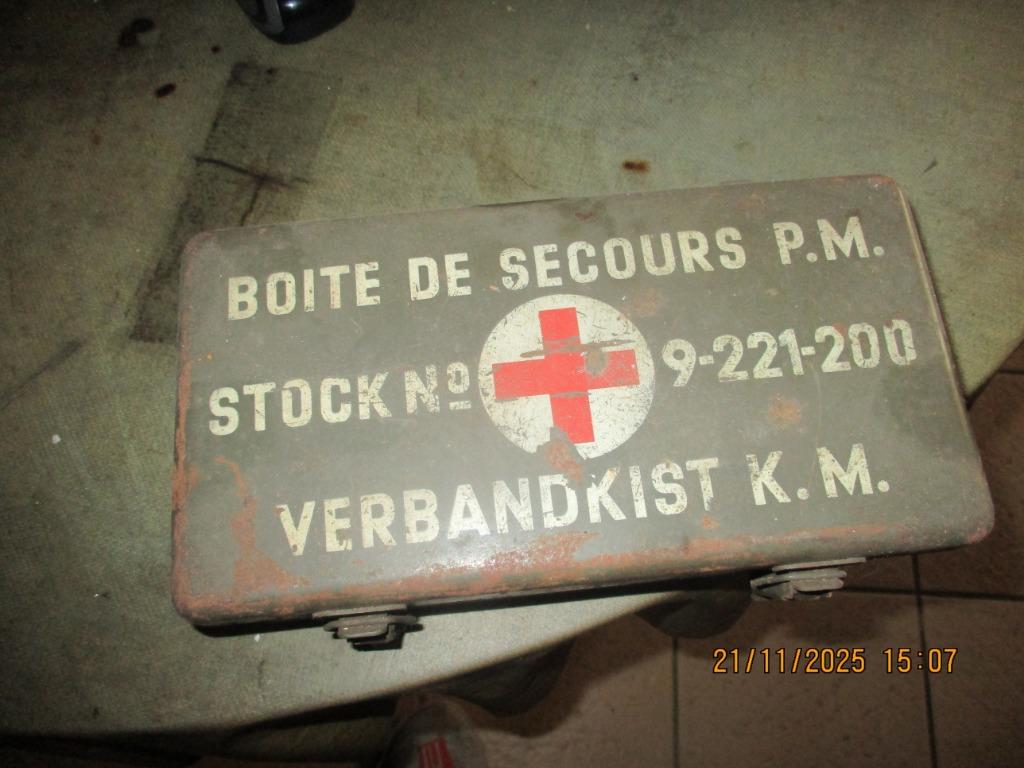 trousse de premiers secours ABL, Collections, Objets militaires | Général, Enlèvement ou Envoi, Armée de terre, Caisse ou Géocache
