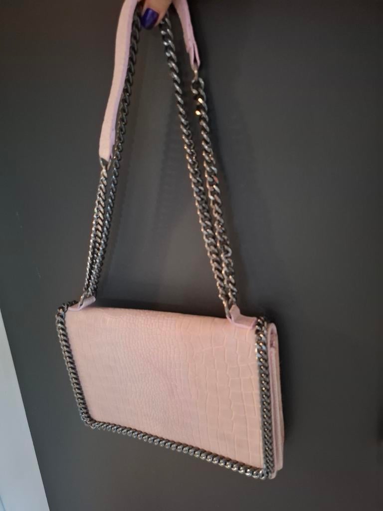 Sac cuir croco rose chaîne, Enlèvement ou Envoi, Comme neuf, Rose, Cuir