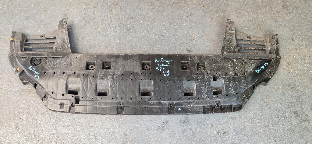 Deflecteur cache sous pare choc BERLINGO PARTNER RIFTER K9, Autos : Pièces & Accessoires, Enlèvement, Avant, Peugeot