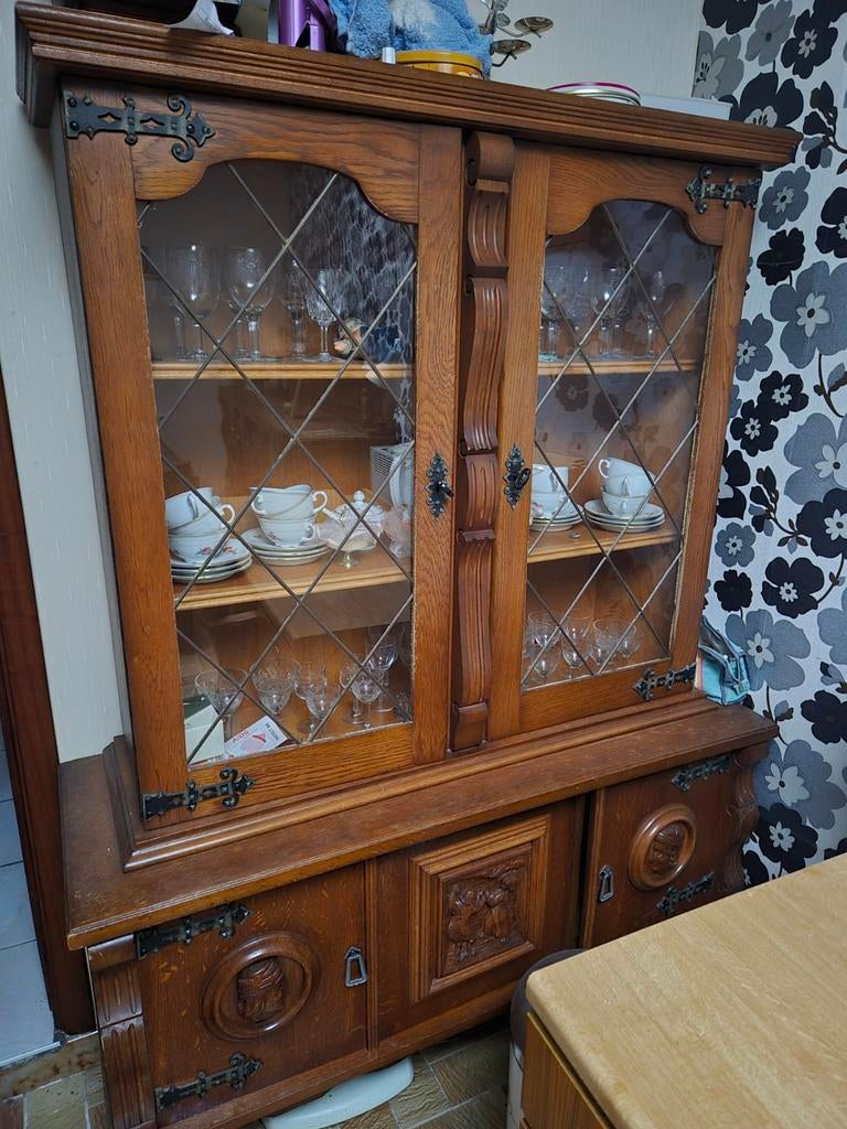 Mooie antieke vitrine kast opkoper? Export?, Antiek en Kunst, Ophalen