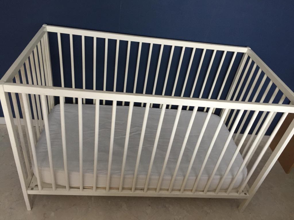 lit cage complet en bois, Utilisé, Lit