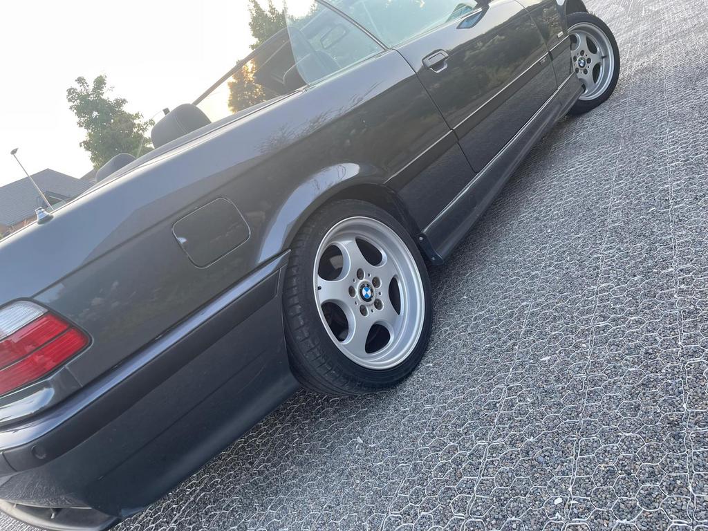 BMW e36. 318i cabriolet année 2000, Auto's, BMW, Euro 2, Achterwielaandrijving, Overige kleuren, Cabriolet