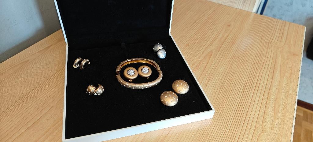 Ensemble boucles d'oreille et bracelet Swarovski, Enlèvement, Comme neuf, Bijou ou Montre