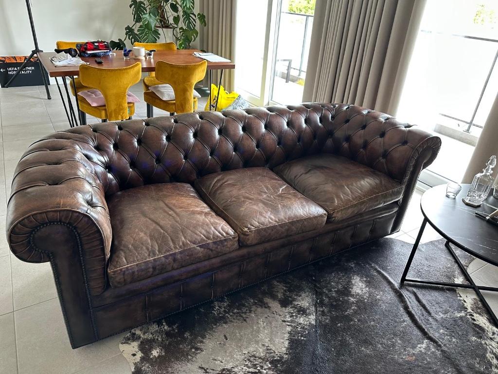 Salon Chesterfield, Ophalen, Gebruikt, Leer, Authentieke Chesterfield