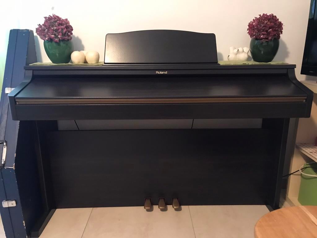 A vendre ROLAND. HP-102E, Muziek en Instrumenten, Piano's, Piano