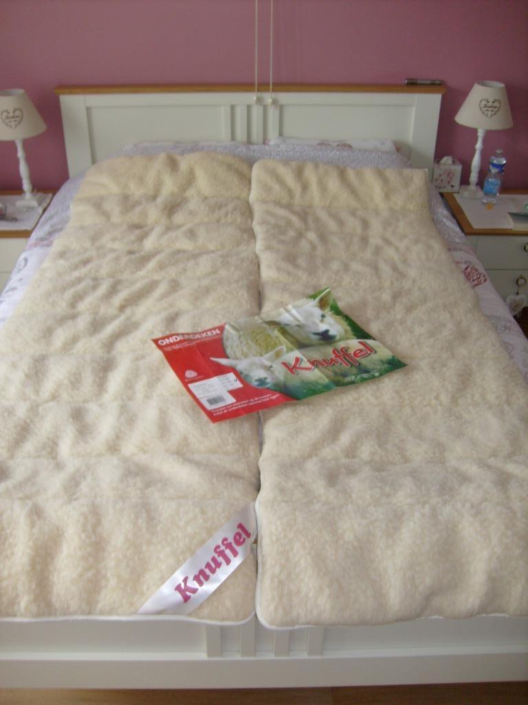 Couverture de matelas pure laine 140 x 200, Maison & Meubles, Enlèvement, Utilisé, Deux personnes, Autres types