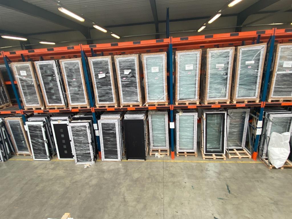 pvc deuren, garagedeur, ramen, schuiframen, nu uit stock, Doe-het-zelf en Bouw, Schuifdeur, Verzenden, Nieuw, Buitendeur