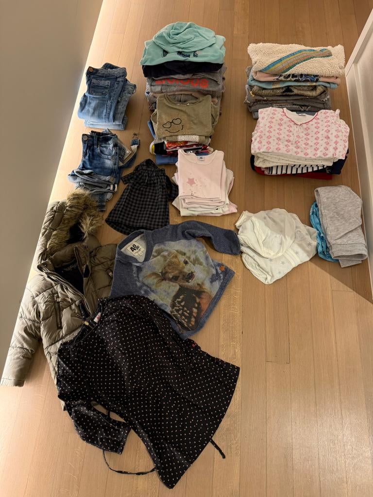 Doos met kinderkledij maat 4 met o.a merkkleding, Ophalen, Overige typen, Meisje, AO76 American Outfitters