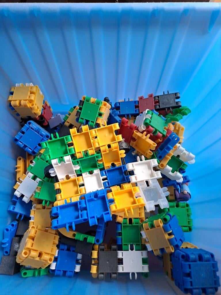 Clics blokken, Enlèvement